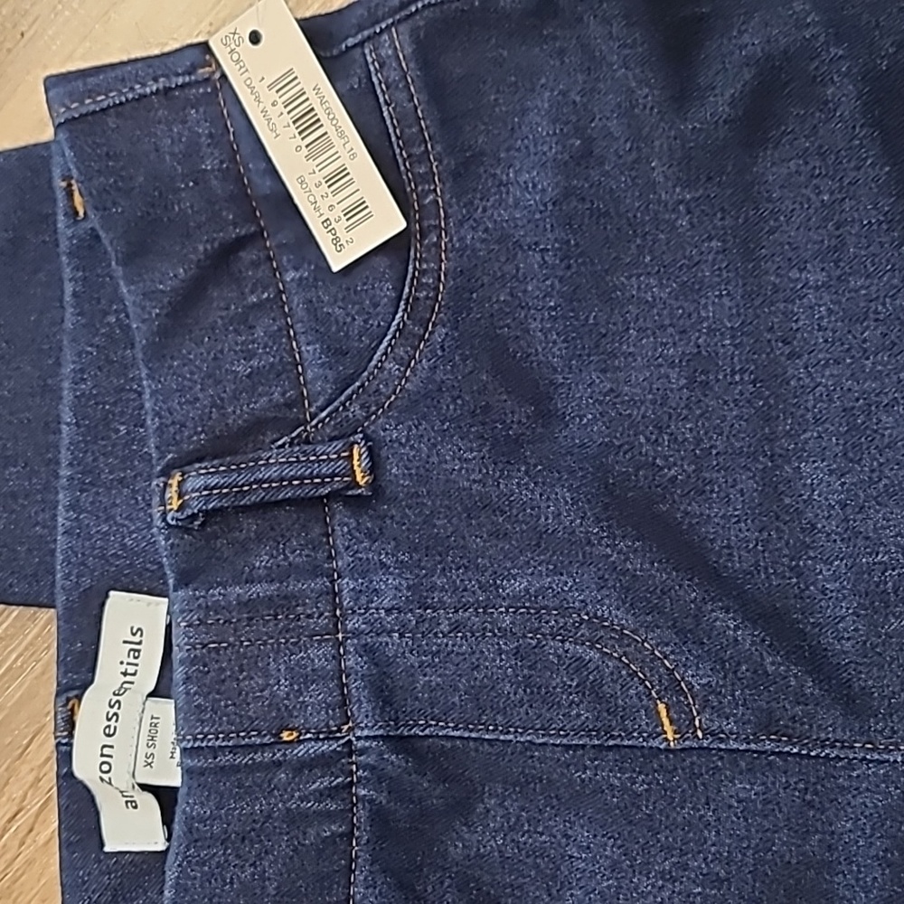 Amazon Essentials Women's Skinny Stretch Knit Jegging - Picture 8 of 12